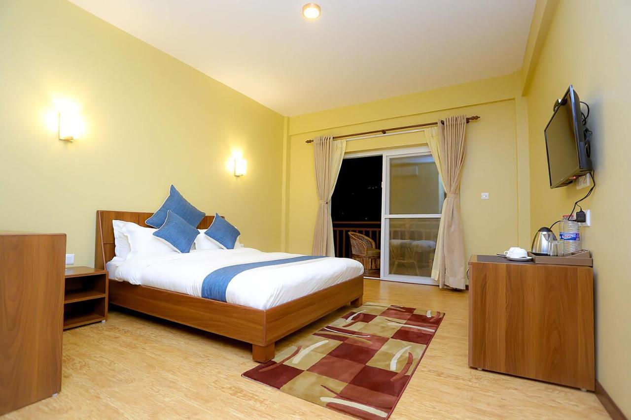 Hotel Glory Garden Pokhara Exterior photo