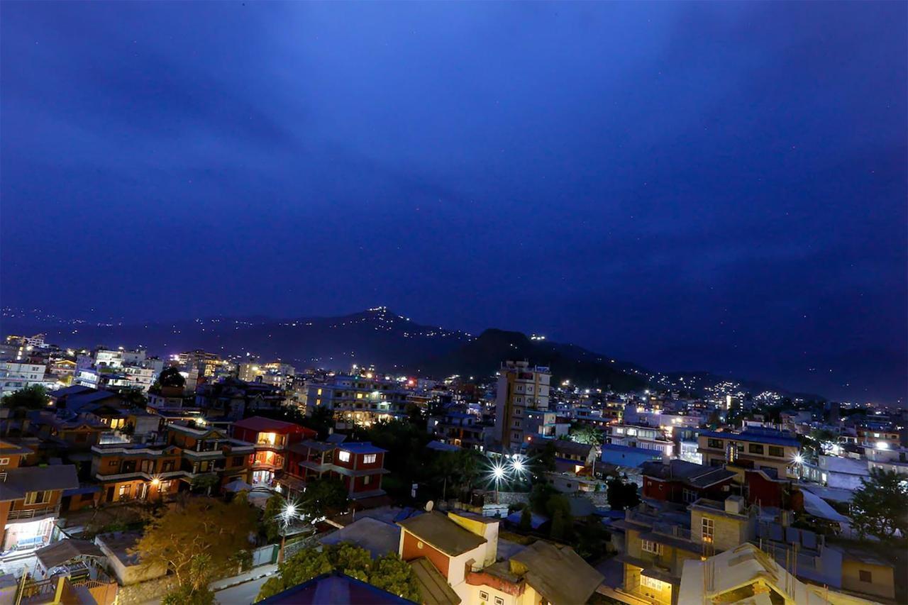 Hotel Glory Garden Pokhara Exterior photo