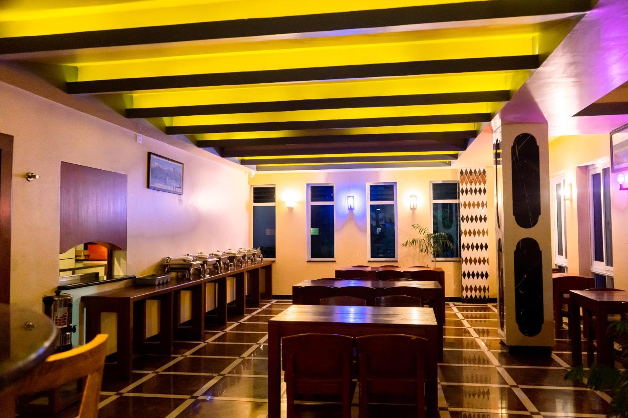 Hotel Glory Garden Pokhara Exterior photo