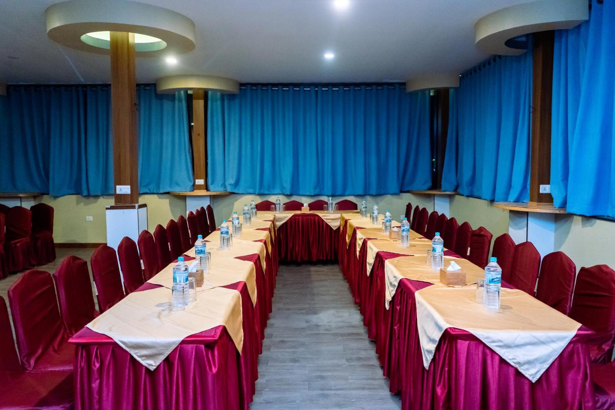 Hotel Glory Garden Pokhara Exterior photo