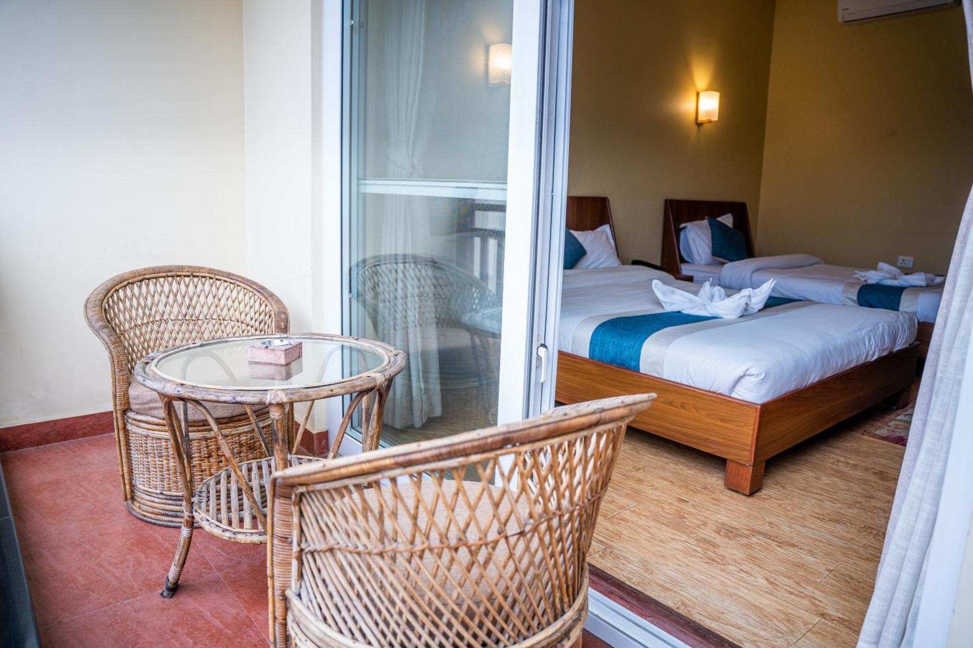 Hotel Glory Garden Pokhara Room photo