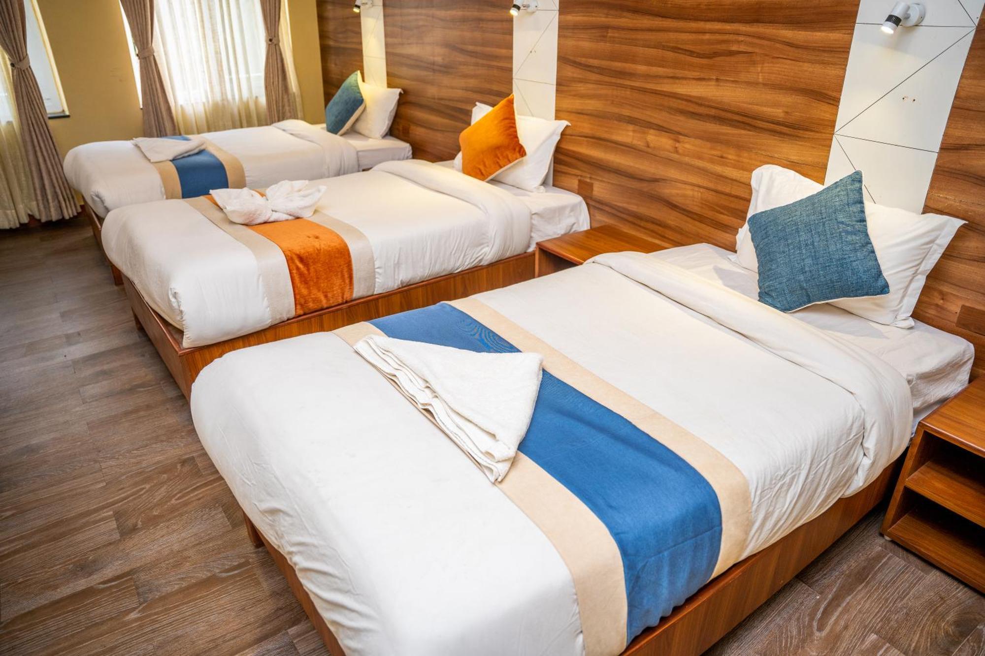 Hotel Glory Garden Pokhara Room photo